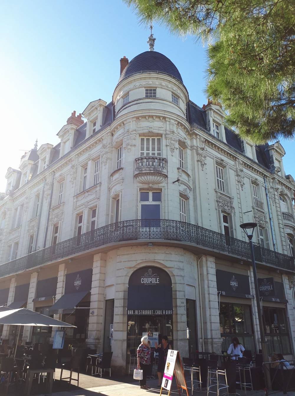 La Coupole